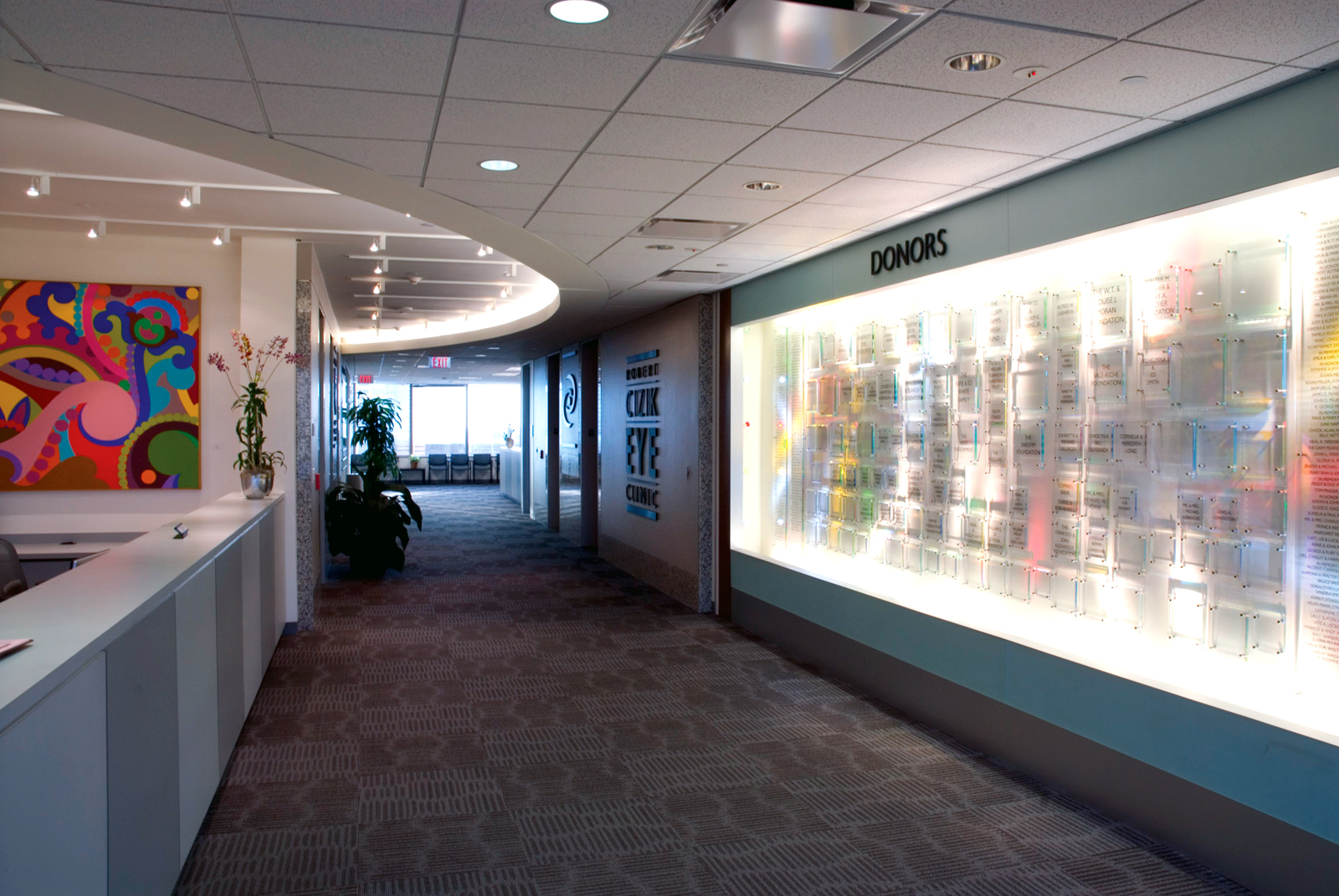 DSIGNAGE Project Robert Cizik Eye Clinic